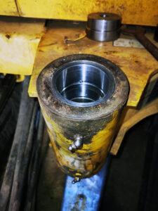 5-eingepresste-buchse-komatsu-pc20r