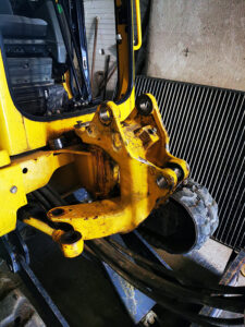 6-zusammenbau-schwenkgelenk-mit-unterwagen-komatsu-pc20r